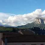 Pirineos 아인사