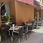 Pirineos Konukevi