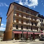 Pirineos Konukevi Aínsa