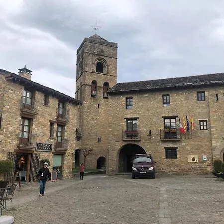 Πανσιόν Pirineos