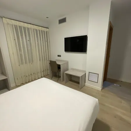 Πανσιόν Pirineos