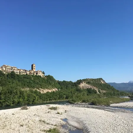 Pirineos Guest house
